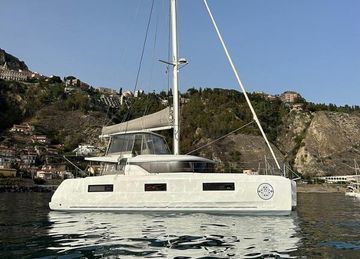2023 Lagoon 46