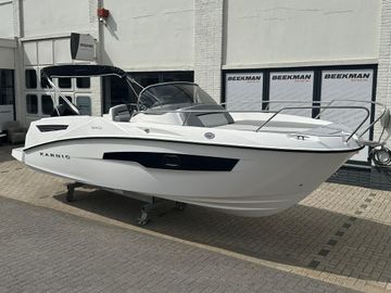 2025 Karnic SL652 Sundeck
