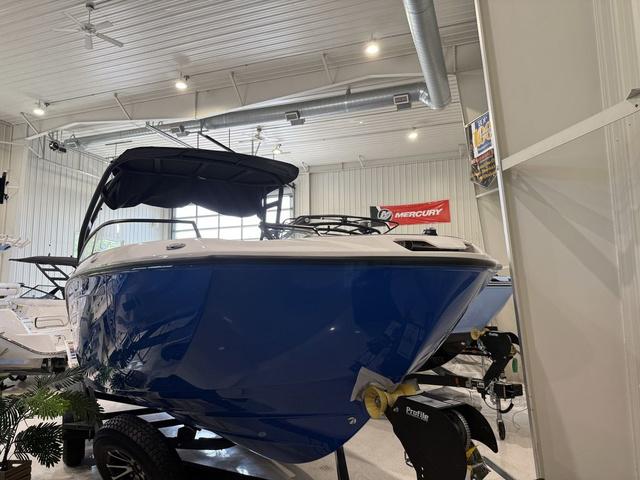 2025 Yamaha Boats AR250