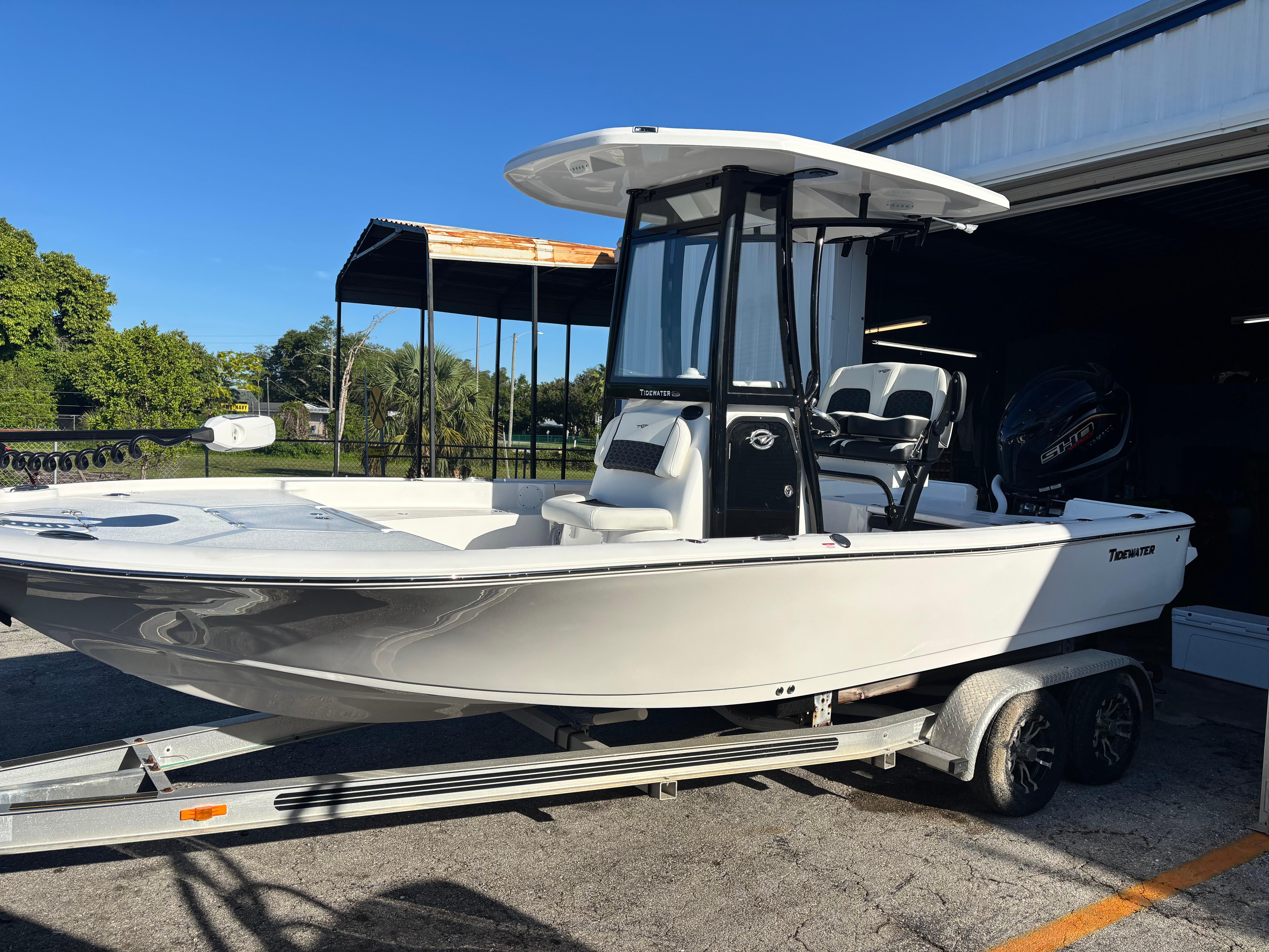 2026 Tidewater 2210 Carolina Bay