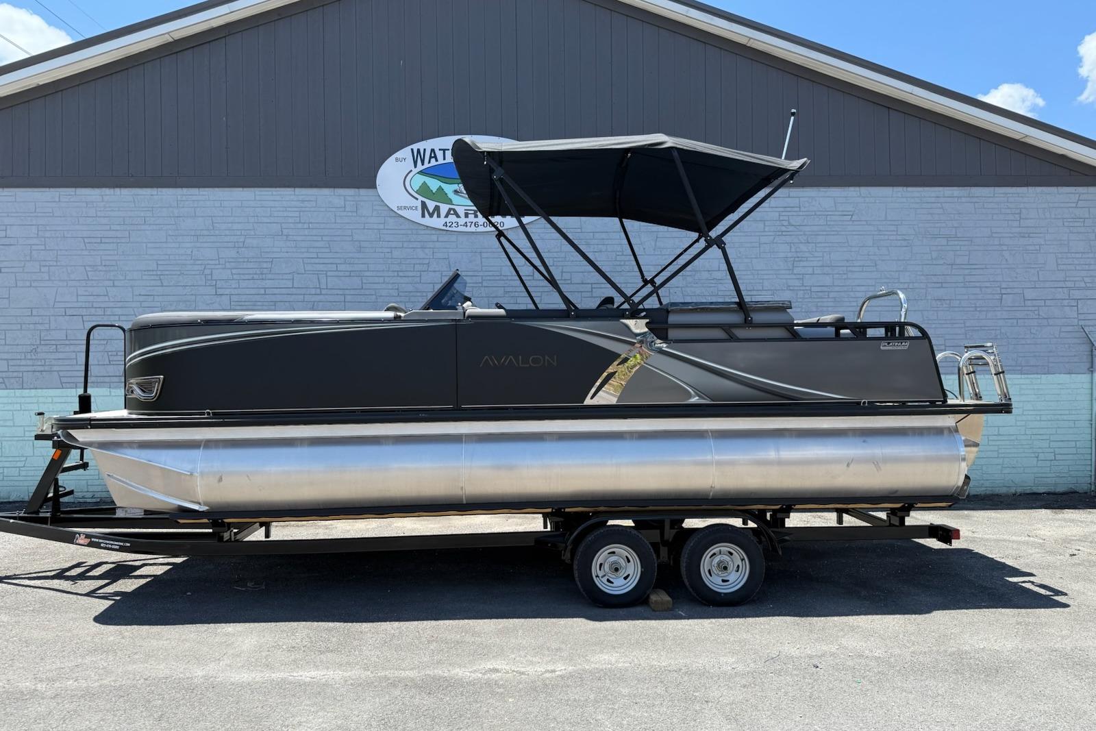 2025 Avalon 2385 LSZ Elite Windshield