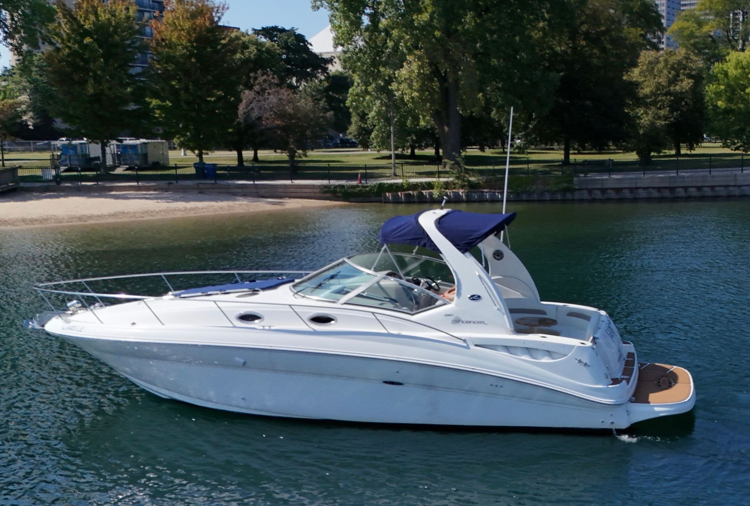 Sea Ray 320 Sundancer