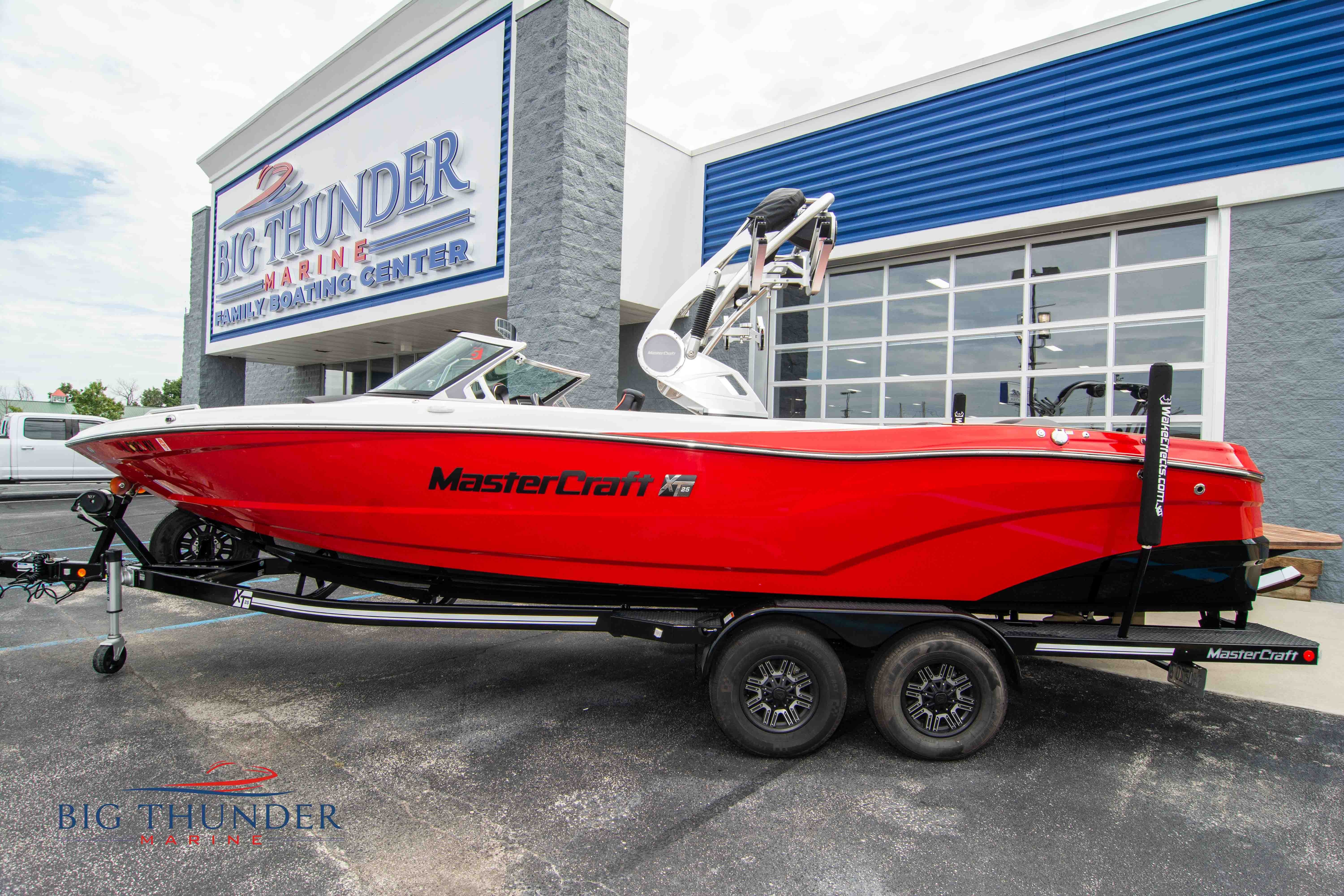 Pin By John Martin On Cool Boats Wakeboard Boats Boat Ski Boats