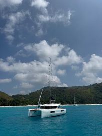 2020 Lagoon Lagoon 40