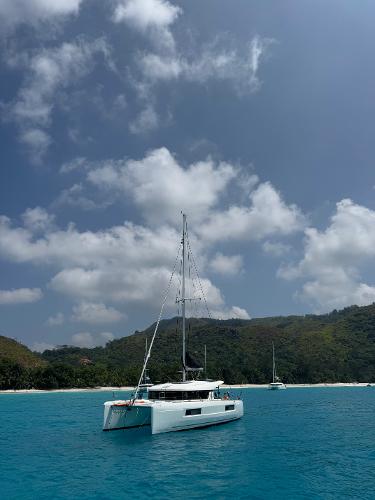 2020 Lagoon Lagoon 40