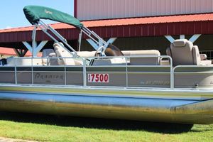 Premier 221 Cast-A-Way 2008 Premier 221 Cast-A-Way pontoon boat for sale, priced at $7500.