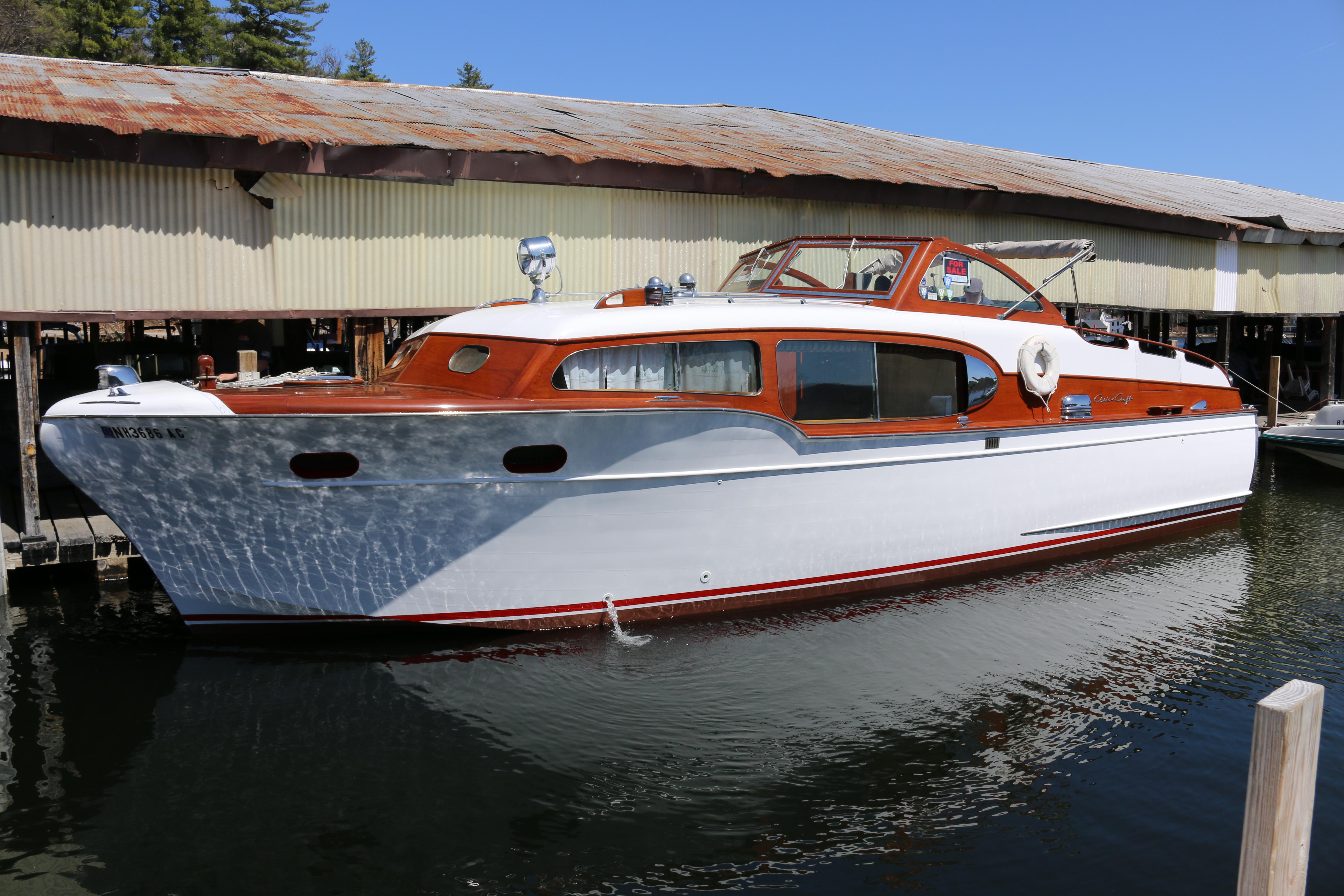 1954 Chris-Craft Commander 36 Express Cruiser