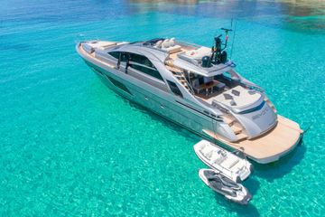 2019 Pershing 8X