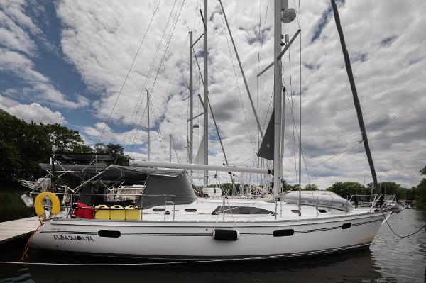 Catalina 445