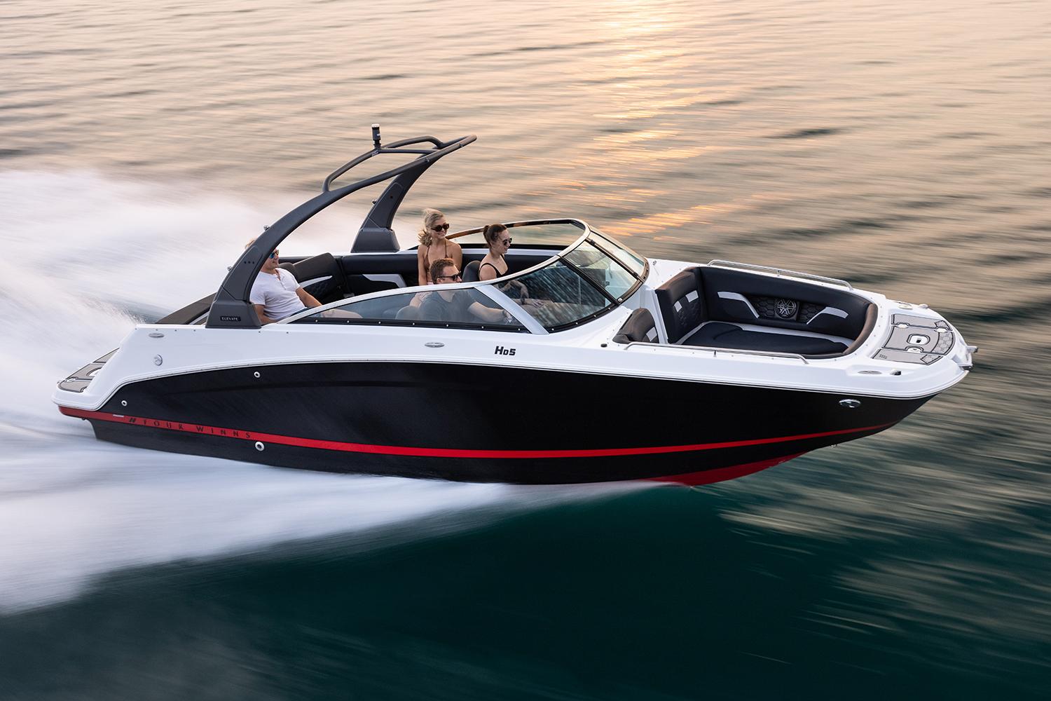 Four Winns Boat image