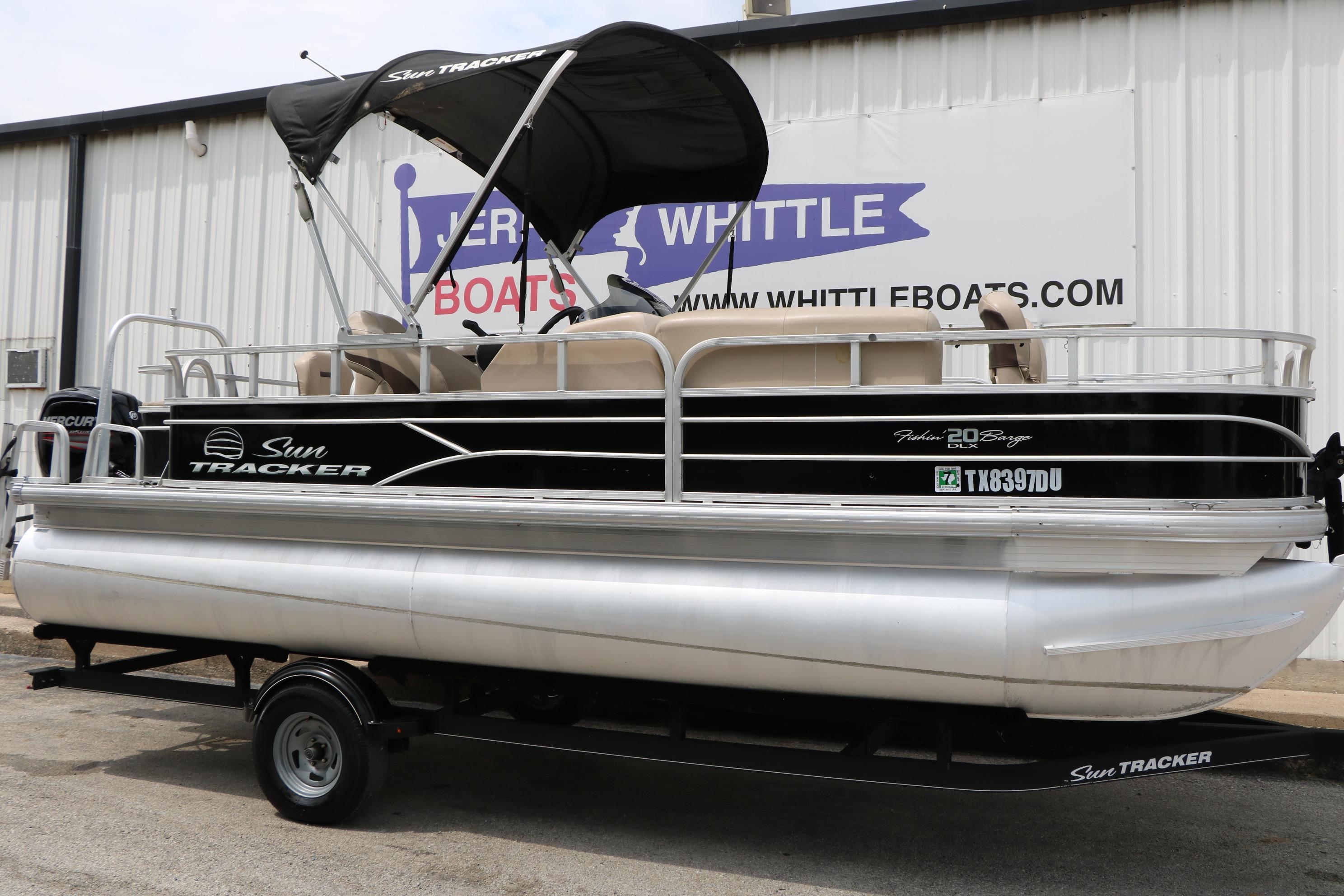 2017 Sun Tracker Fishing Barge 20 DLX