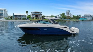 2021 Sea Ray Sundancer 320 Outboard
