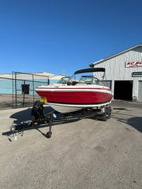 2025 Crownline 240 SS