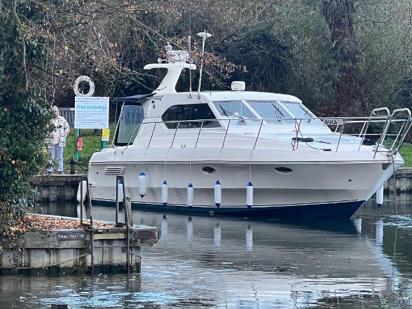 1995 Birchwood 320 Challenger