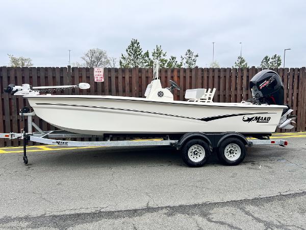 2025 Mako Pro Skiff 19 CC