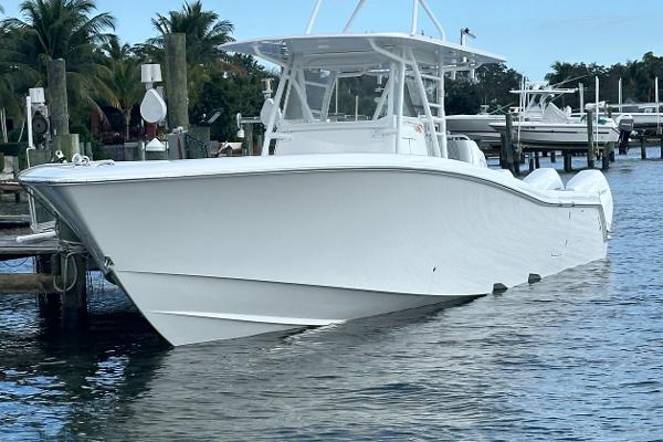 2018 Invincible 39 Open Fisherman