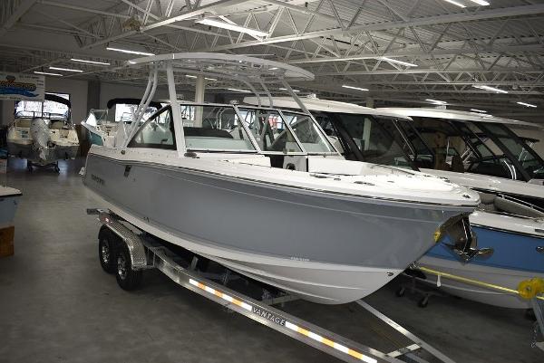 2025 Blackfin 252DC