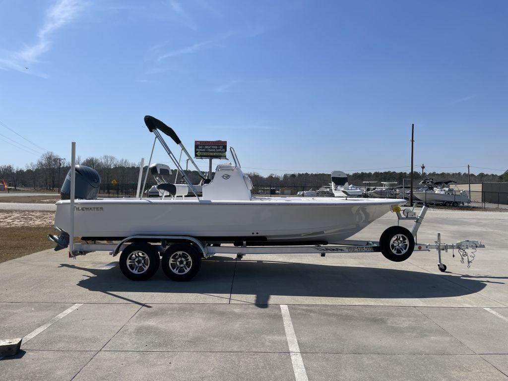 2025 Tidewater 2110 Bay Max, Columbus États-Unis - boats.com