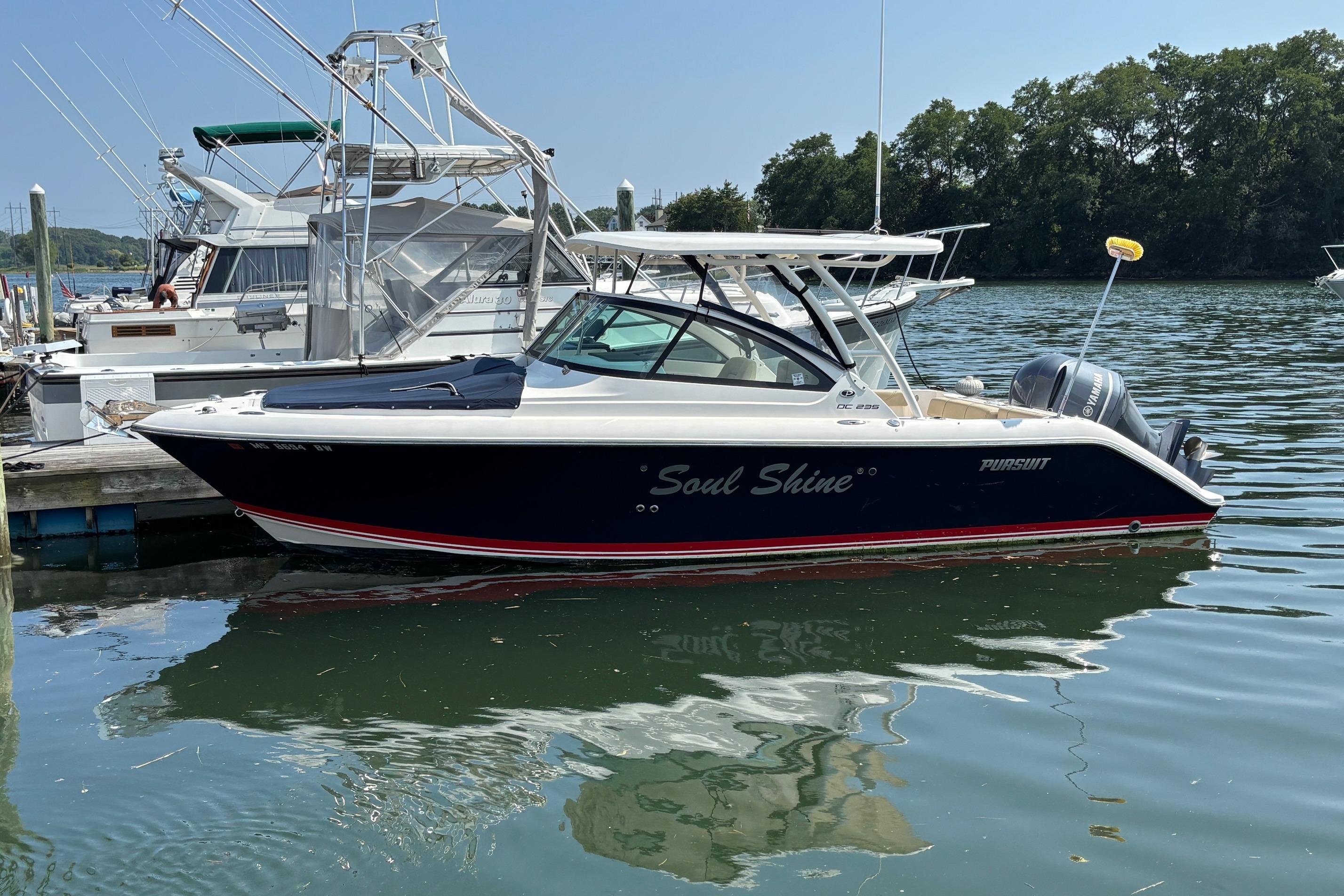 2017 Pursuit DC 235 Dual Console