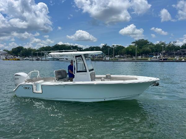 2025 Sea Hunt Ultra 245 SE