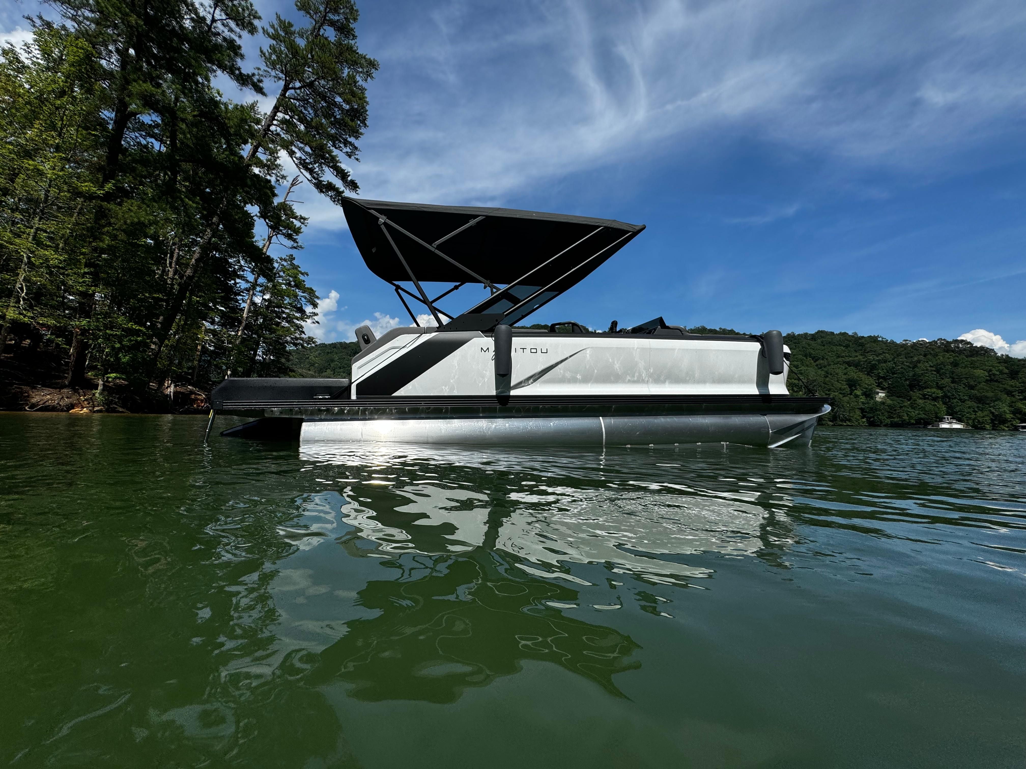 2024 Manitou Cruise