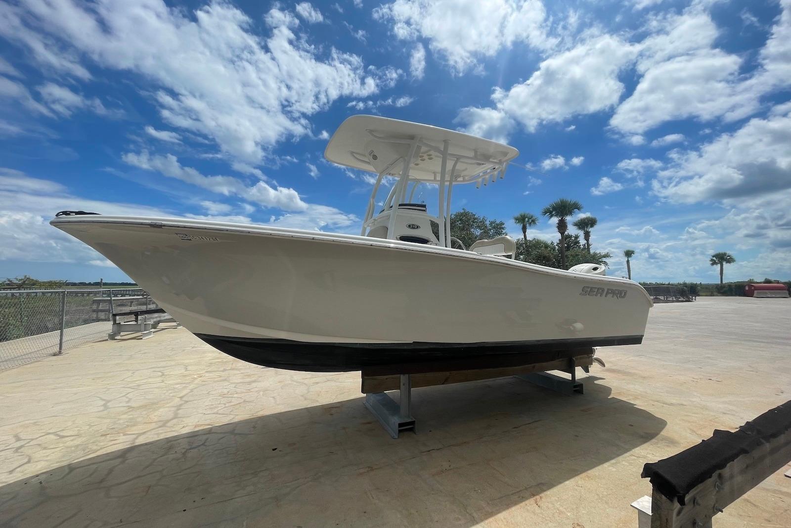 2016 Sea Pro 219 Center Console
