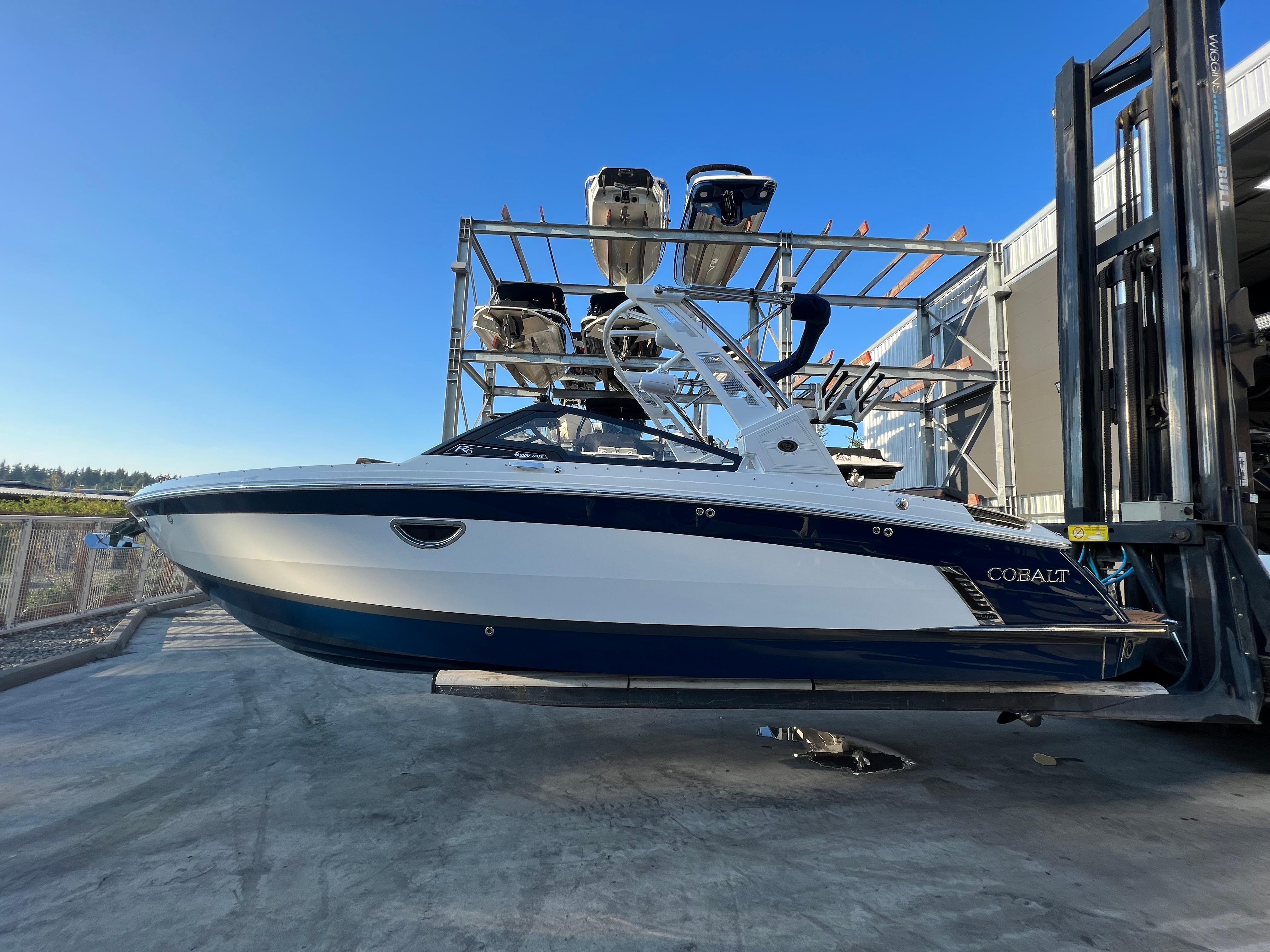 2024 Cobalt R6 Surf