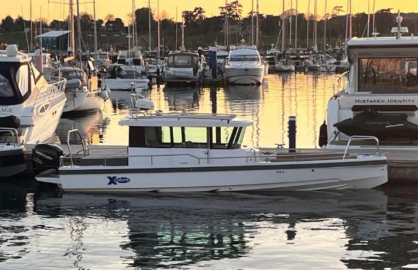 2017 Axopar 28 CABIN