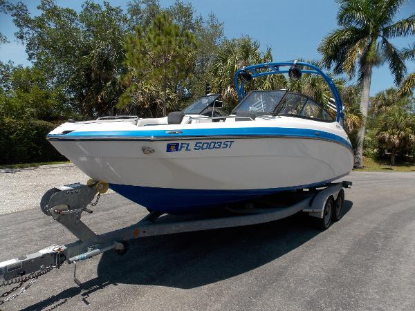 2020 Yamaha Boats 242X
