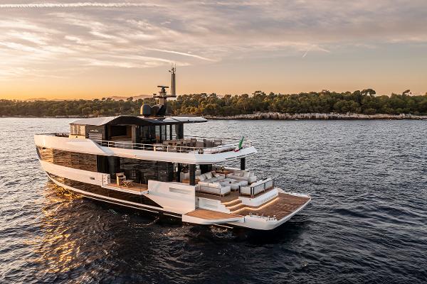 2025 Arcadia Yachts A96new
