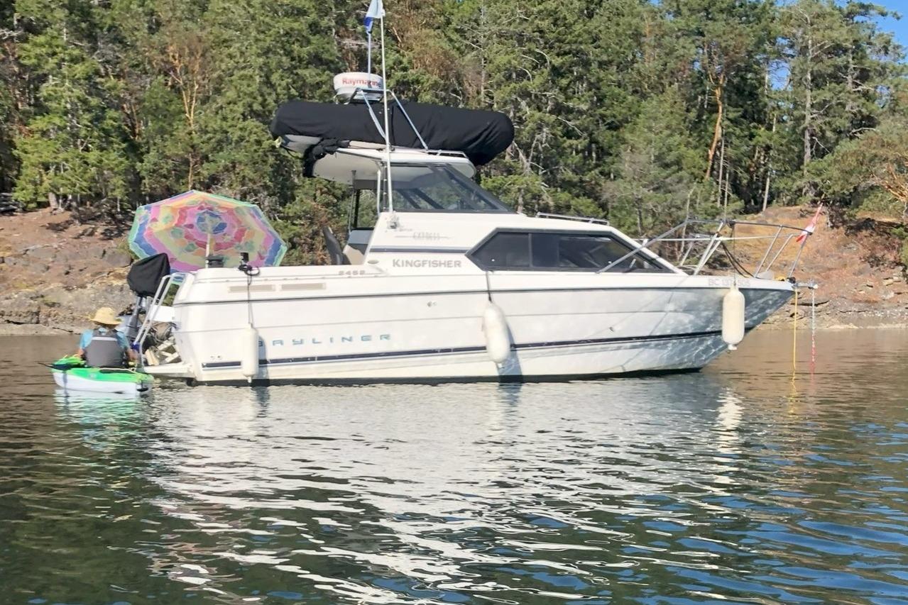1997 Bayliner 2452 Ciera Express