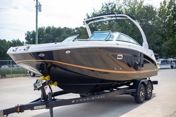 2025 Four Winns HD5