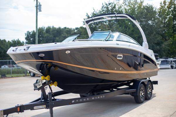 2025 Four Winns HD5