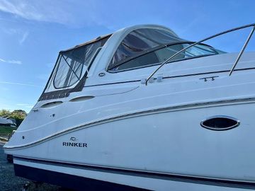2007 Rinker 350 Express Cruiser