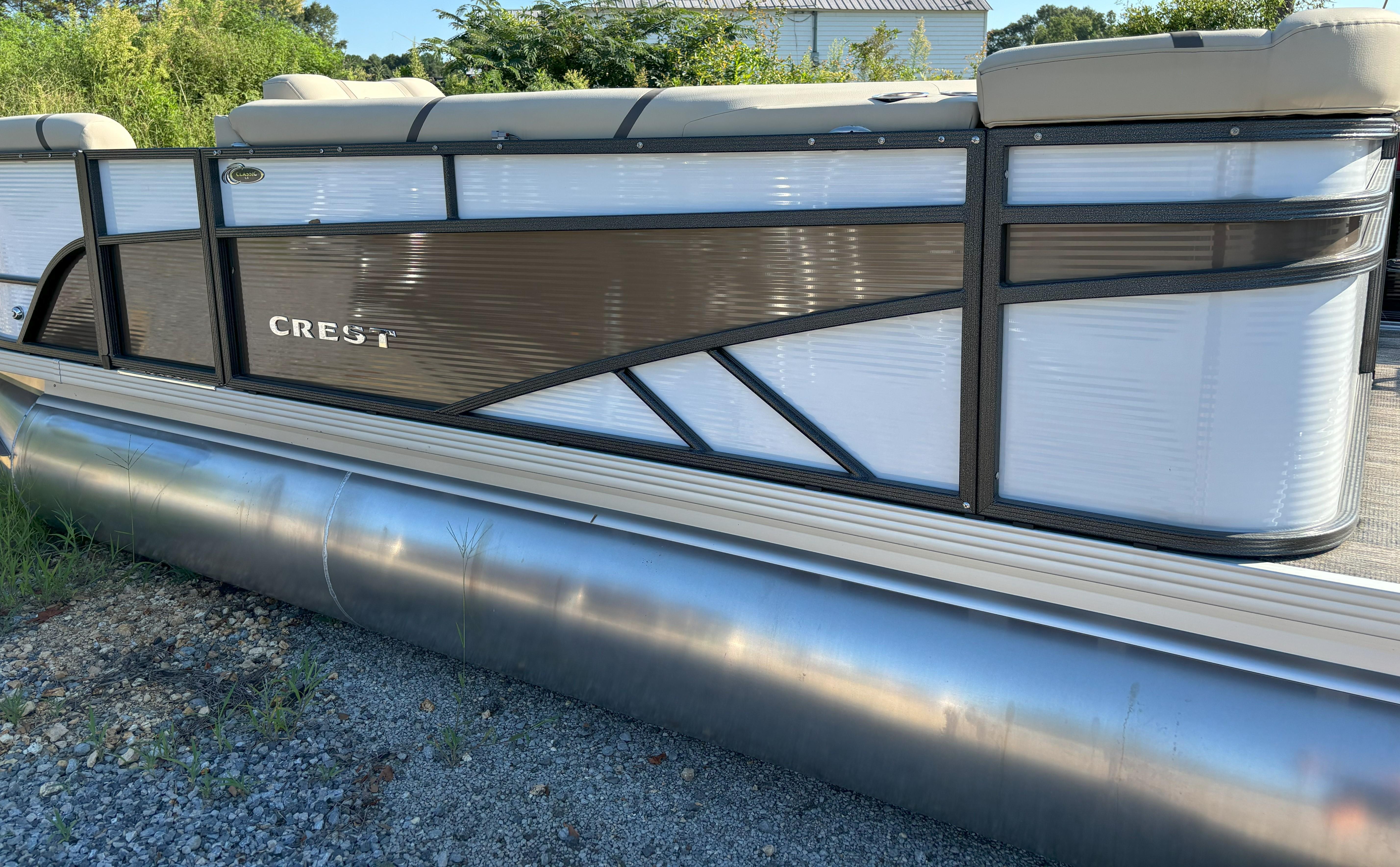 2024 Crest Classic LX 200L