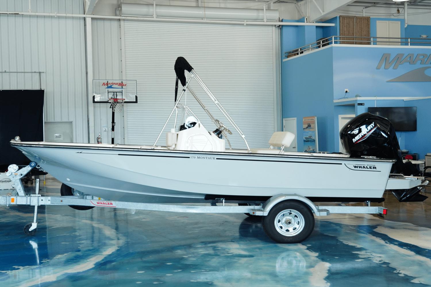 2025 Boston Whaler 170 Montauk