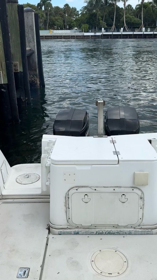 1994 Robalo 2440 Walaround