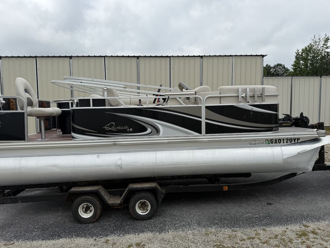 2014 Qwest 818