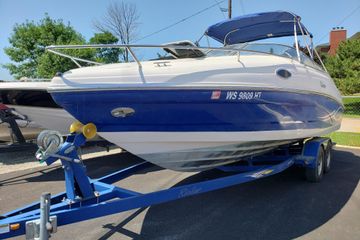 2005 Rinker 232 Captiva Cuddy