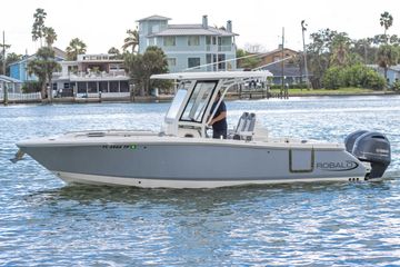 2023 Robalo R250 Center Console