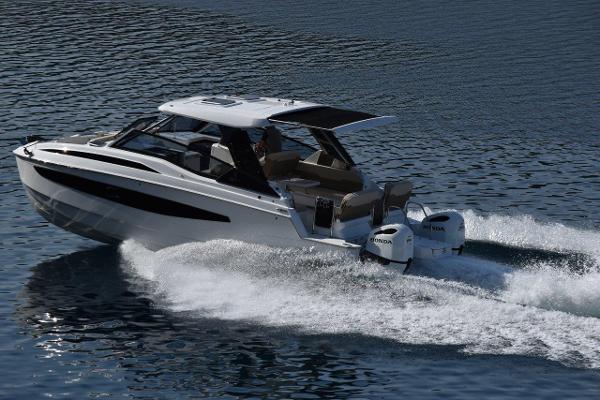 2023 Aquila 32 Sport