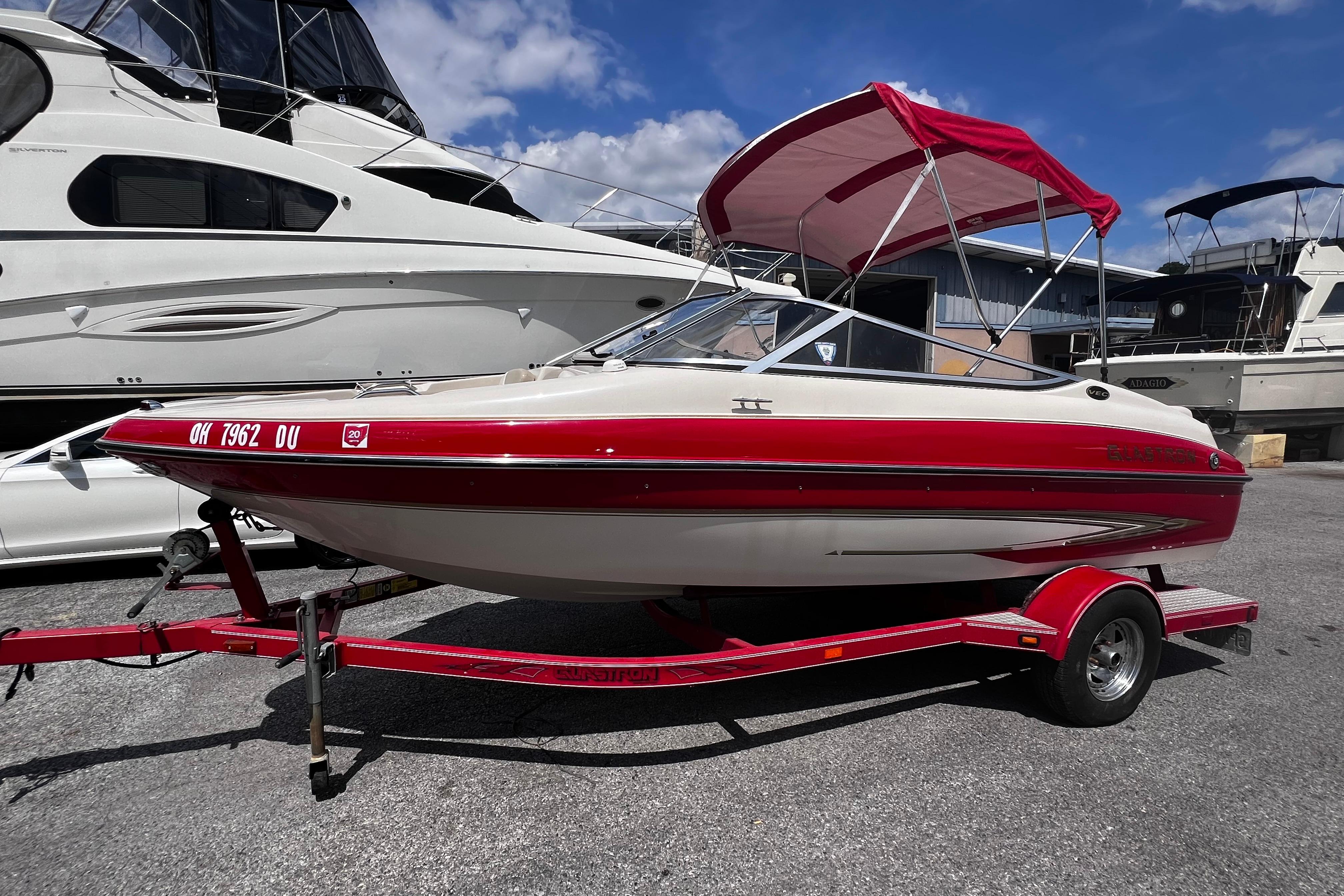 2004 Glastron GX 185
