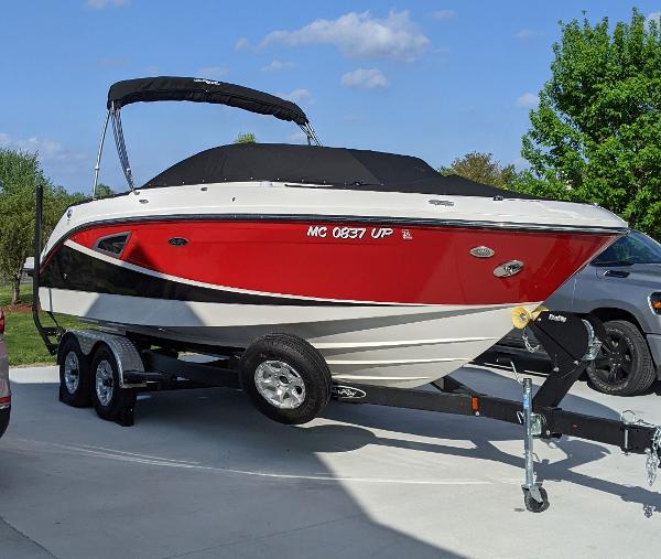 2021 Sea Ray SLX 230