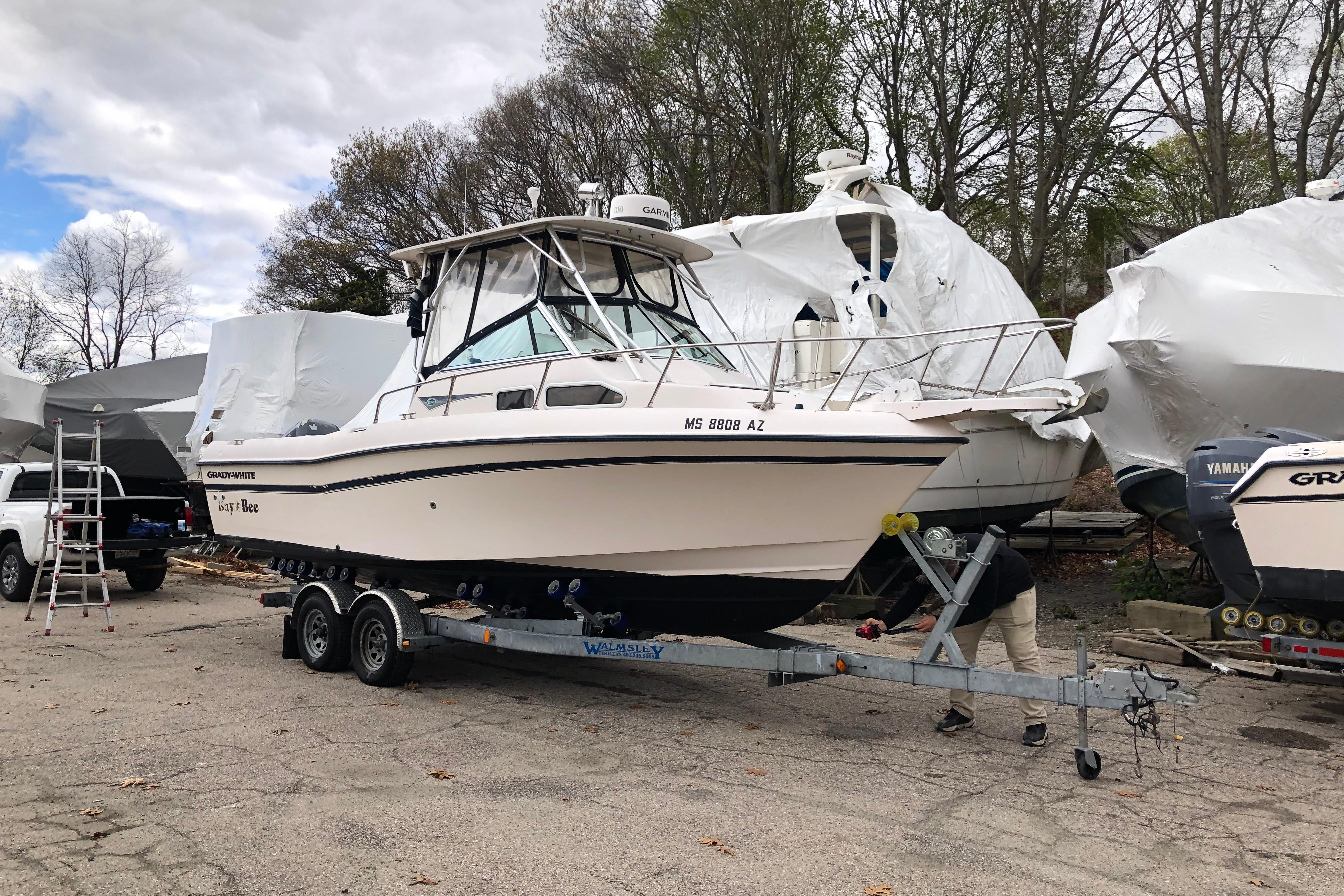 2000 Grady-White Gulfstream 232