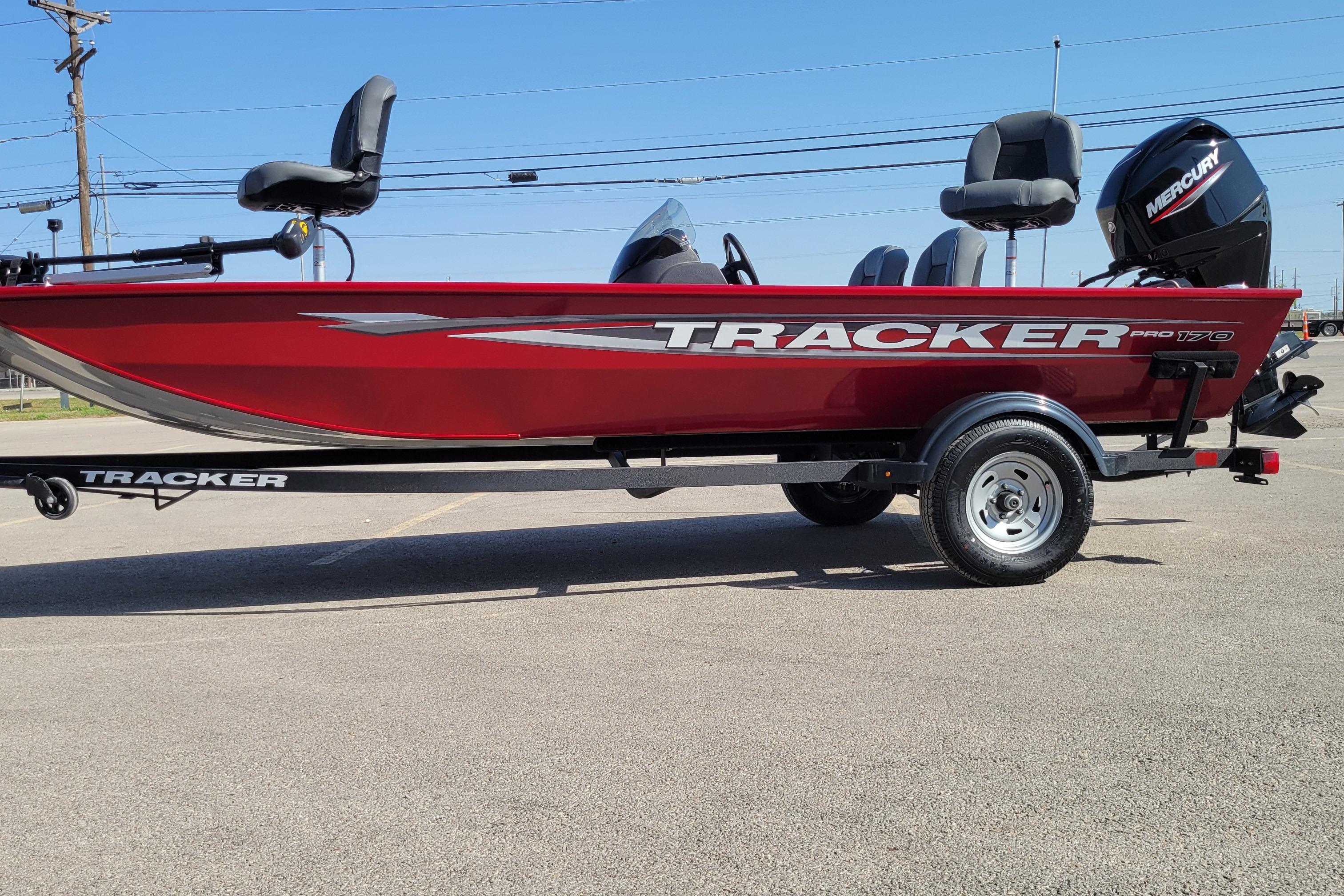 2025 Tracker Pro 170