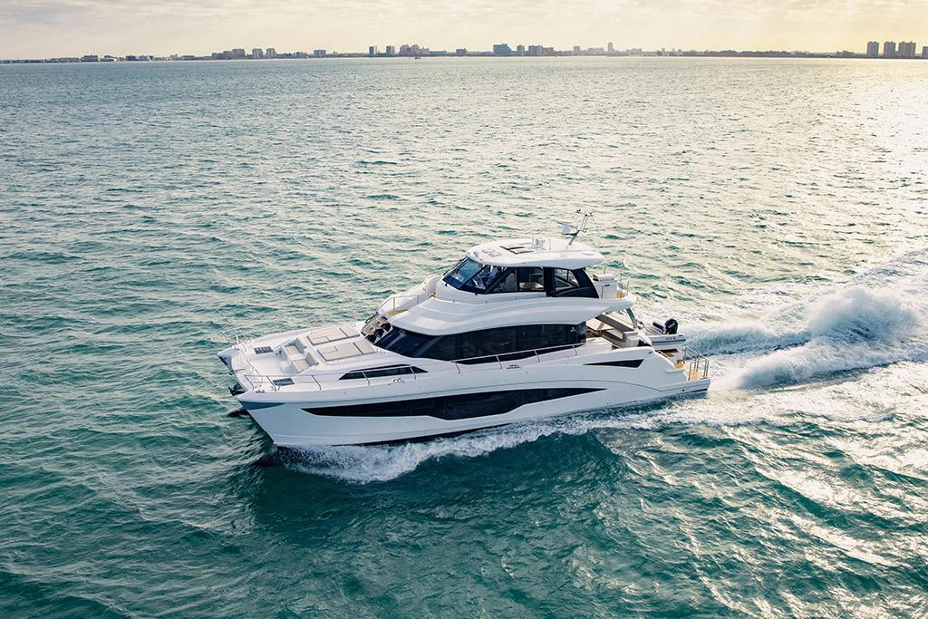 2024 Aquila 70 Luxury