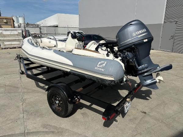 2015 Zodiac Yachtline 380