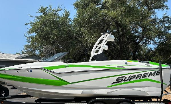 2019 Supreme ZS212