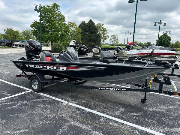 2025 Tracker Pro Team 175