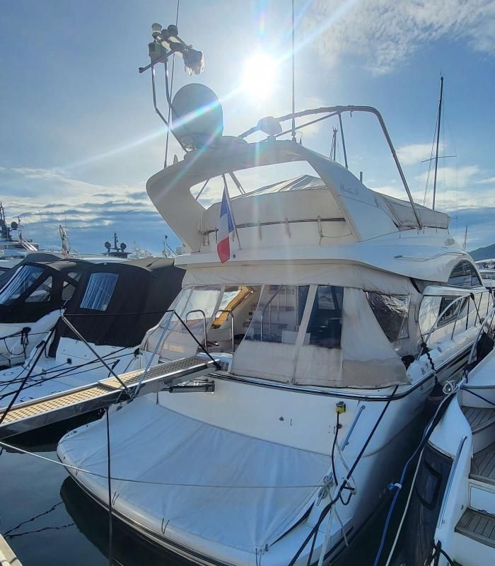 2001 Fairline Phantom 50